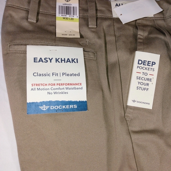 Docker's Classic Fit Easy Khaki - Beige - 42x32 - New with Tags - Picture 3 of 4